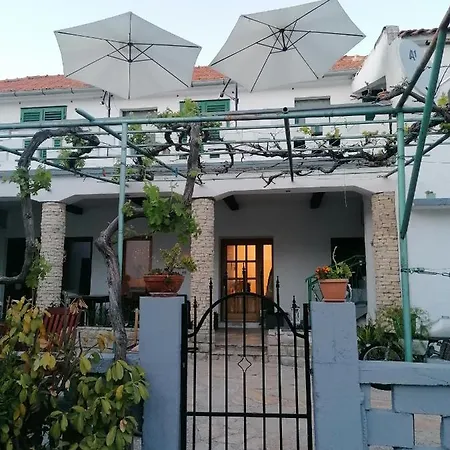 Villa Kotulin Pakostane