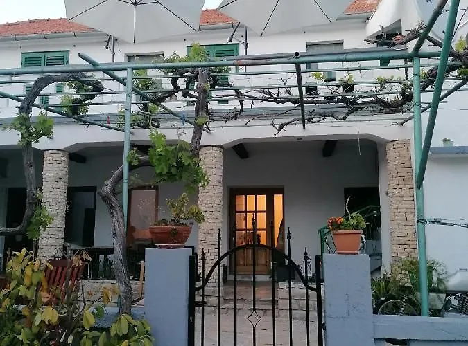 Willa Kotulin Pakoštane